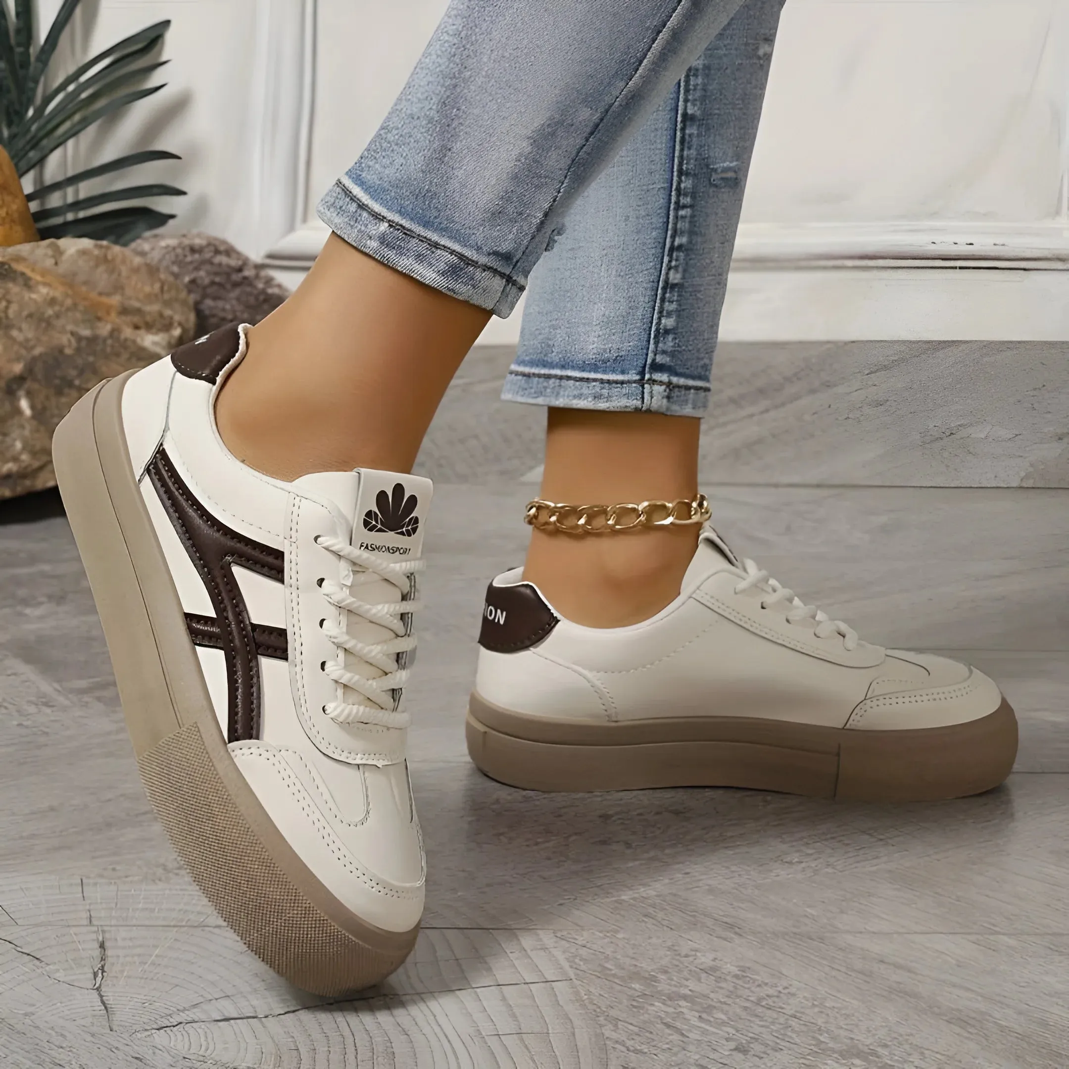 Rosaline | SNEAKERS